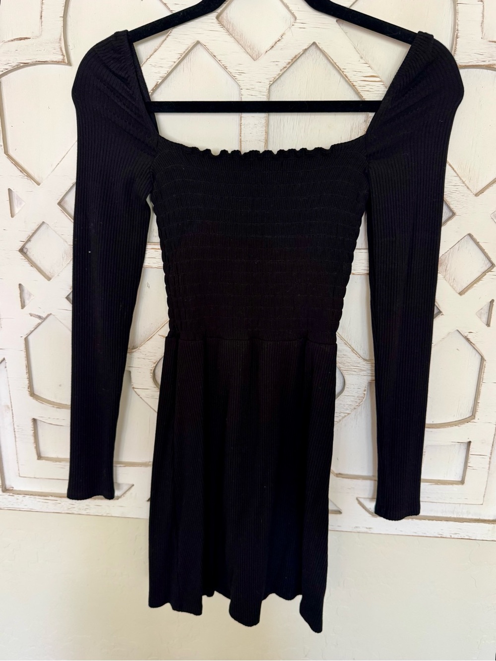 Reformation Jagger Smocked Square-Neck Long Sleeve Mini Dress - Black - Picture 4 of 7
